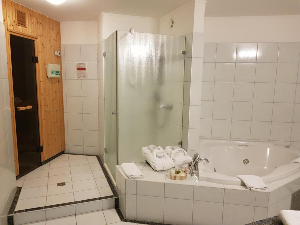 Romantik Hotel Waldschloesschen Шлезвиг Экстерьер фото